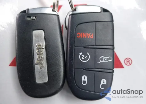 2015 Jeep Grand Cherokee Limited из США, поврежденный, VIN 1C4RJEBG5FC669691